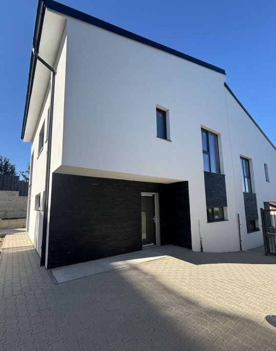 Casă duplex P+E, 4 camere, 120mp-Dezmir – fotografia 1 din 8