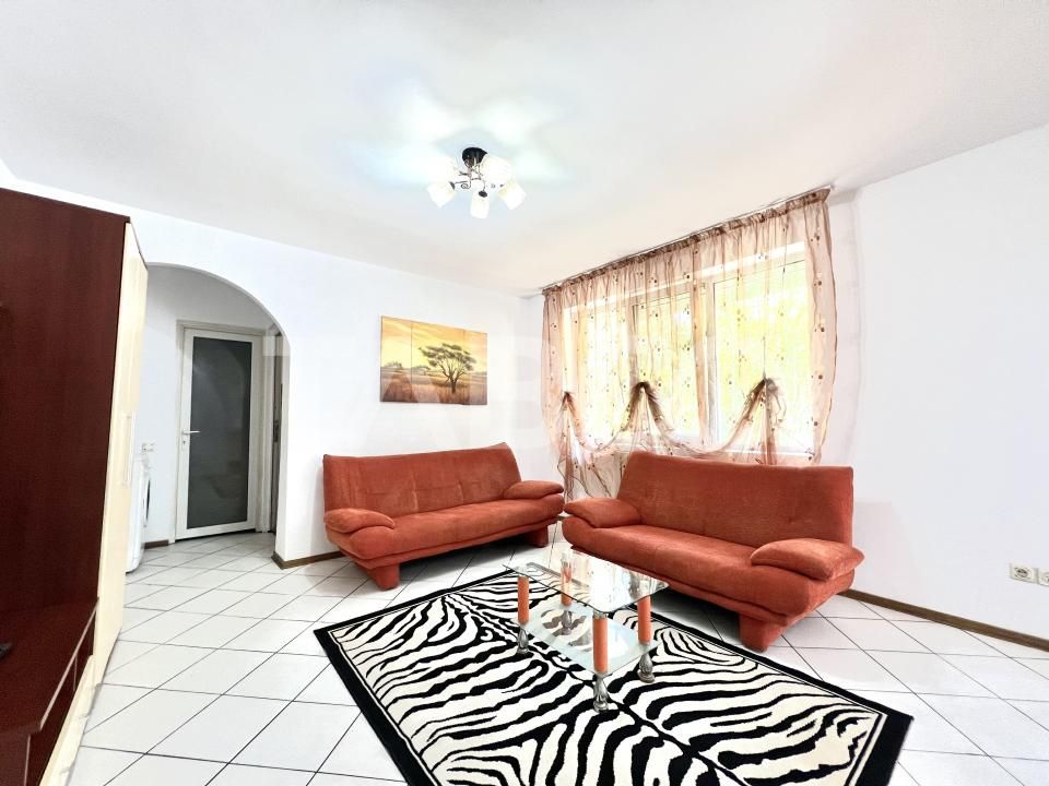 Apartament cu 2 camere de vanzare in Gheorgheni zona Iulius la cheie – fotografia 2 din 8