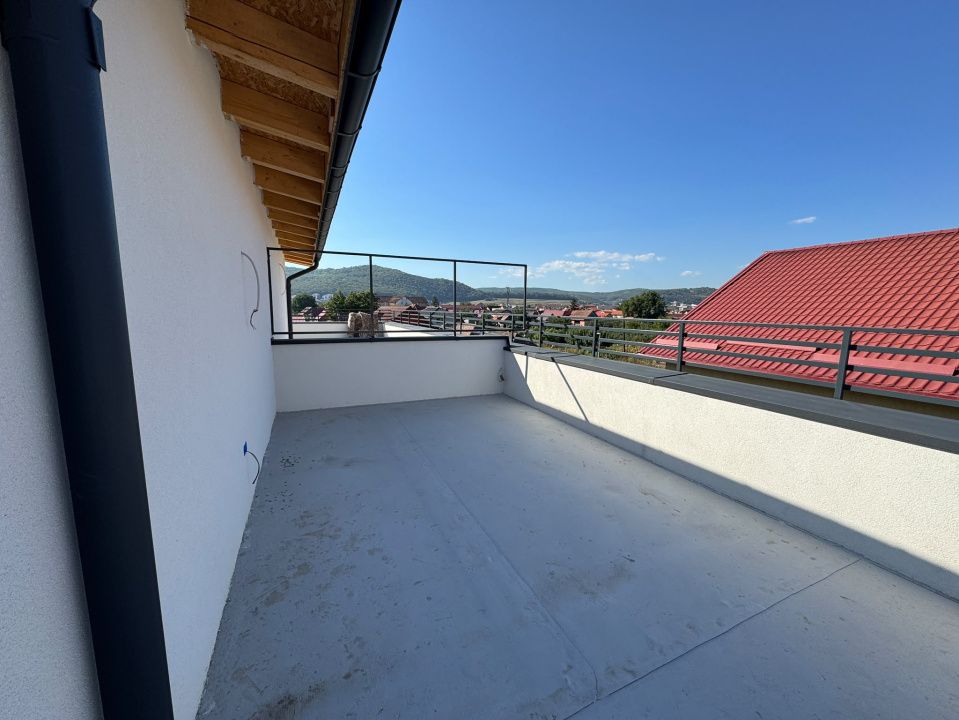 Casă înșiruită cu etaj, semifinisată interior, 142 mp., Florești – fotografia 9 din 10