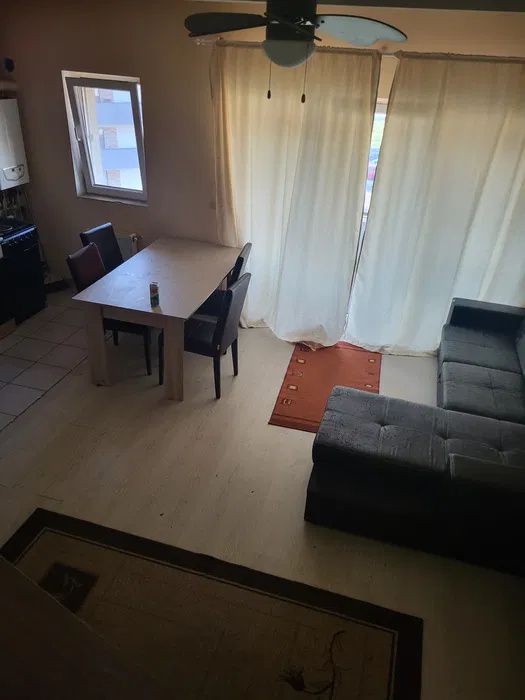 Apartamentla mansarda  de vanzare 3 camere de 66 mp zona : Floresti Porii – fotografia 2 din 7