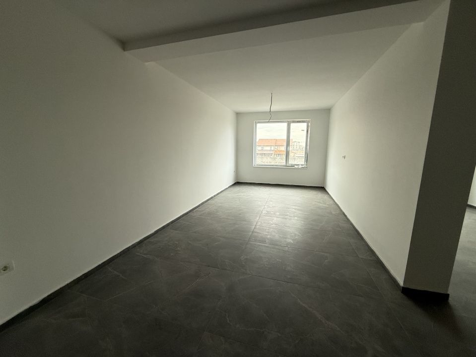 Apartament 2 camere, open-space, etaj 1 - Giroc – fotografia 1 din 5
