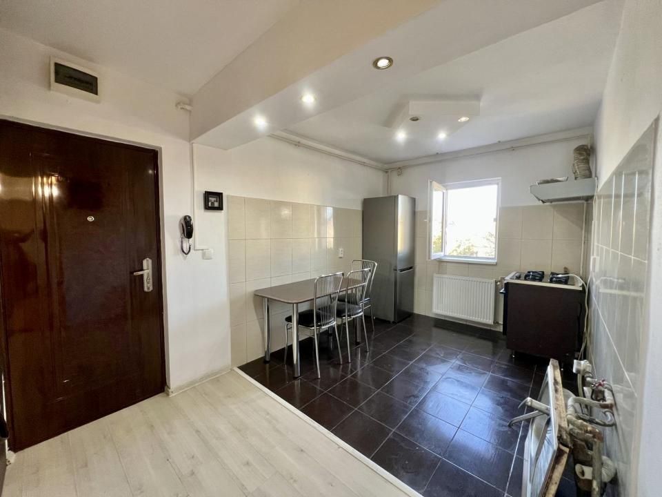 Apartament 2 camere, etaj 4/5, decomandat, 48 mp, zona Lipovei – fotografia 5 din 10