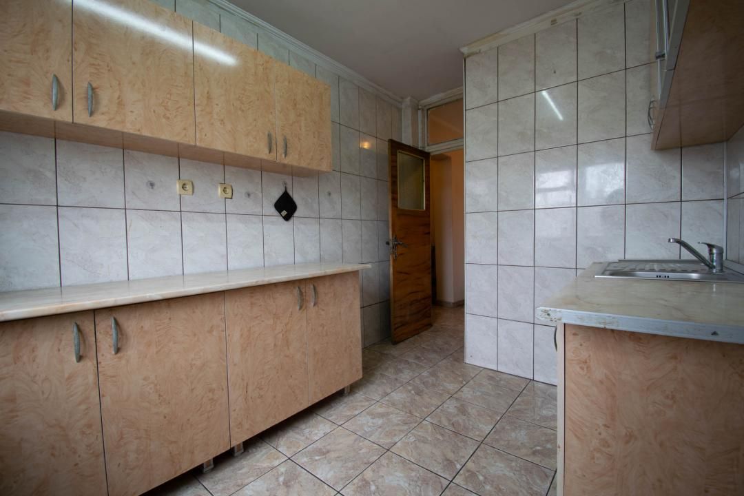 Crangasi-apartament 2 camere,decomandat,la 14 min de Metrou,an 1984, 0% comision – fotografia 10 din 22