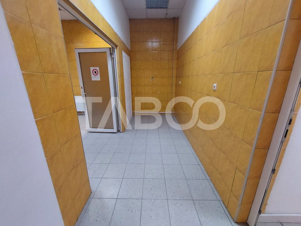 Spatiu comercial de inchiriat 850 mpu lift industrial Terezian Sibiu – fotografia 4 din 7