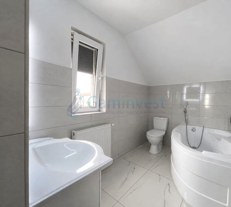Casa de vanzare in Oradea cu 4 camere, zona Calea Santandrei – fotografia 14 din 17