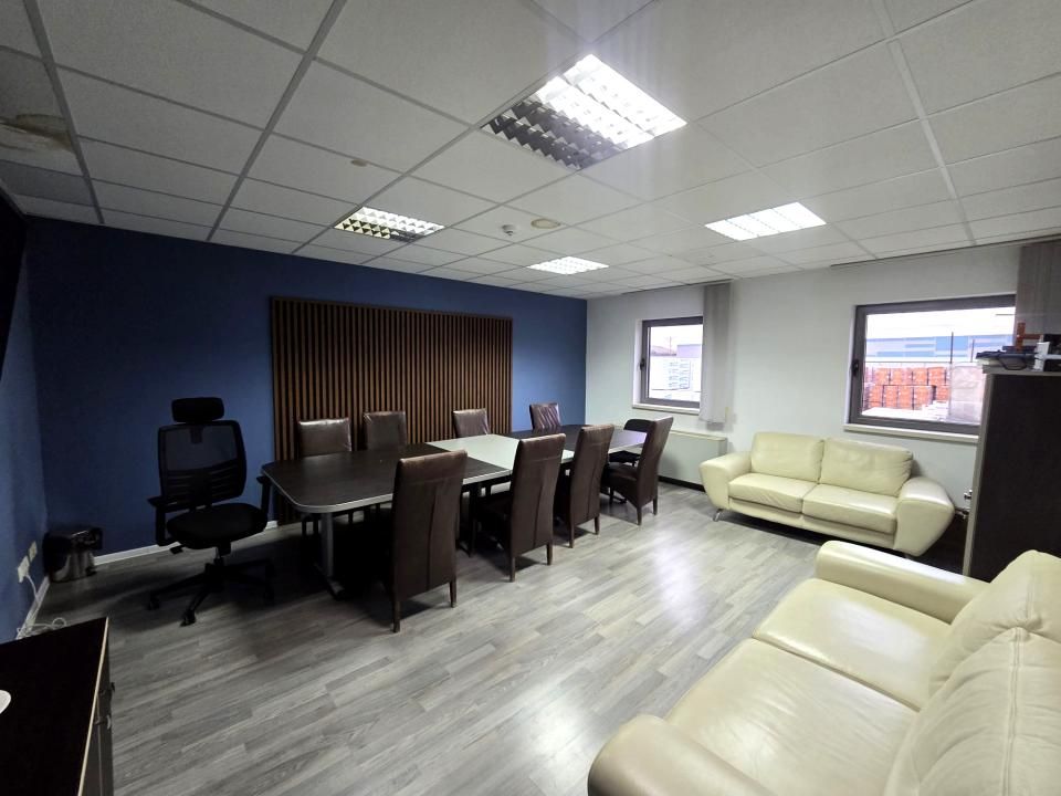 Proprietate industrială 1.350 mp, teren 4.300 mp, E60 Florești - Urbano – fotografia 7 din 21