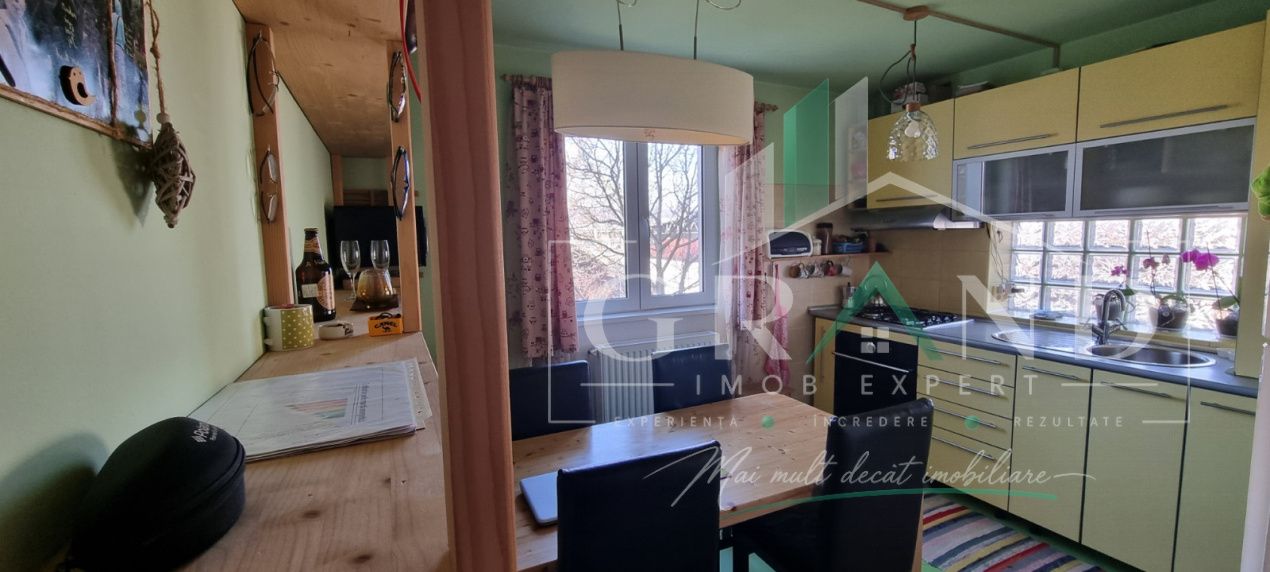 Apartament in vila | 2 camere | Decomandat | Parcare | Curte | Bulgaria/Ira – fotografia 3 din 14