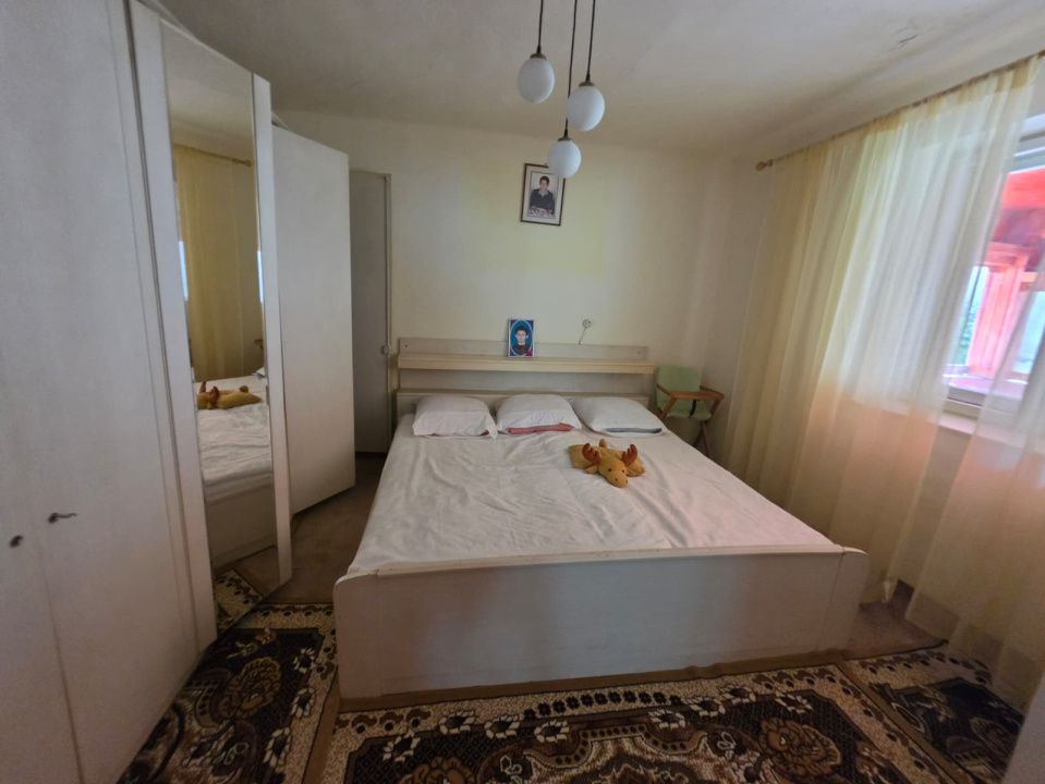 Casa la tara, Apoldul de Sus, 4 camere dormitoare, anexe, pivnita, teren 1200 mp – fotografia 5 din 43
