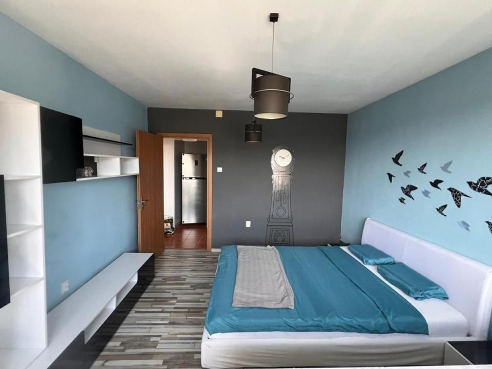 Apartament cu 2 camere, decomandat - Gheorghe Lazar – fotografia 3 din 8