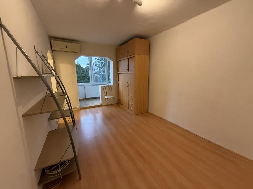 Apartament cu o camera, renovat, etaj 1 - Iosefin – fotografia 1 din 6