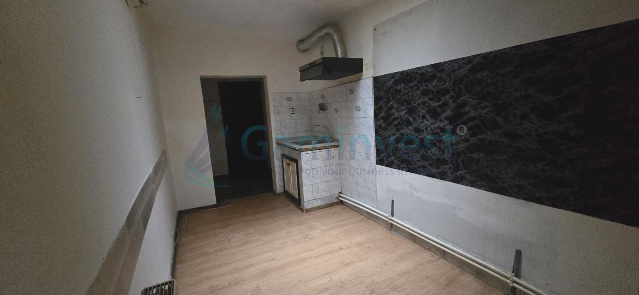 Teren si casa de vanzare,zona cu vizibilitate,Cantemir,Oradea – fotografia 3 din 7