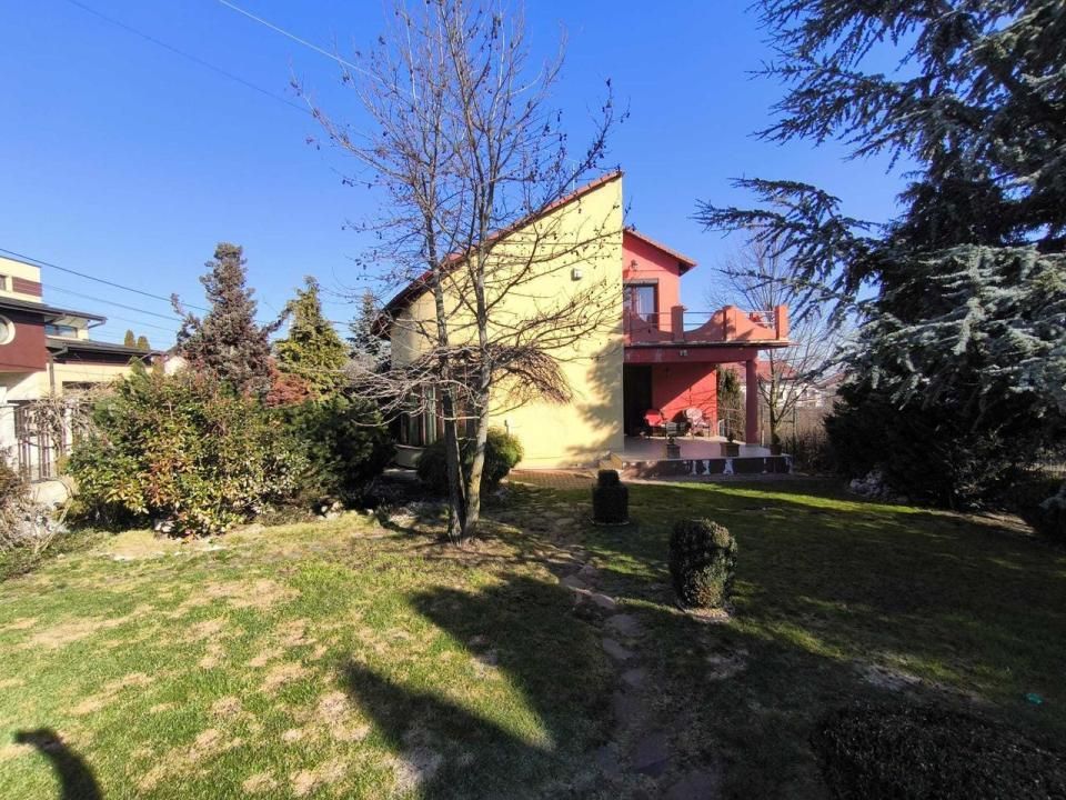 Casă individuală Cartier Europa, Cluj-Napoca  Teren generos  Orientare Sudica – fotografia 1 din 8