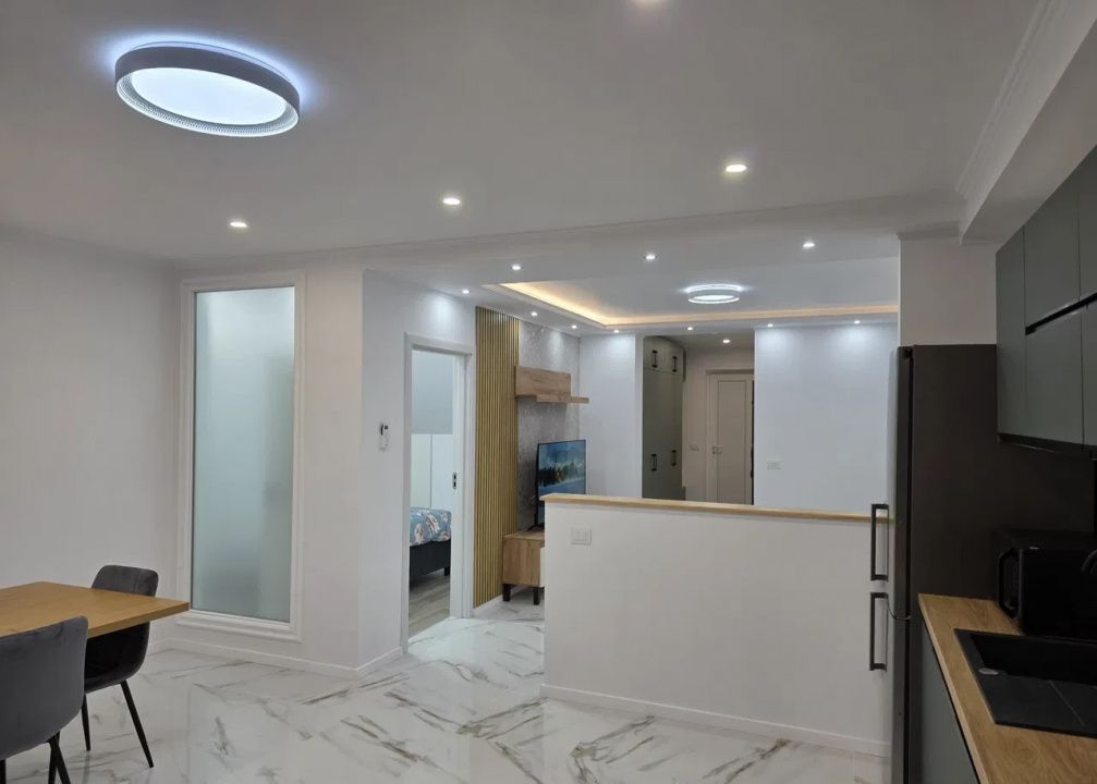 APARTAMENT NOU ÎNCHIRIERE – CENTRU, PRIMA ÎNCHIRIERE, MOBILAT, UTILAT, PARCARE – fotografia 4 din 18