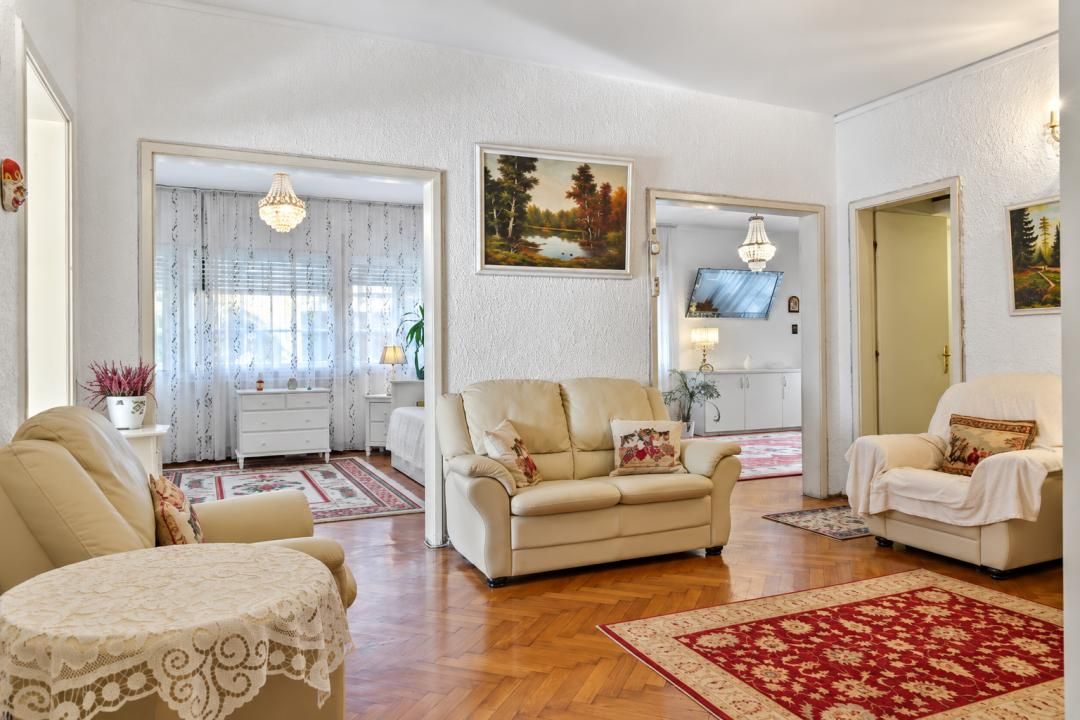 Apartament cu 4 camere | Imobil interbelic | Calea Victoriei – fotografia 3 din 16