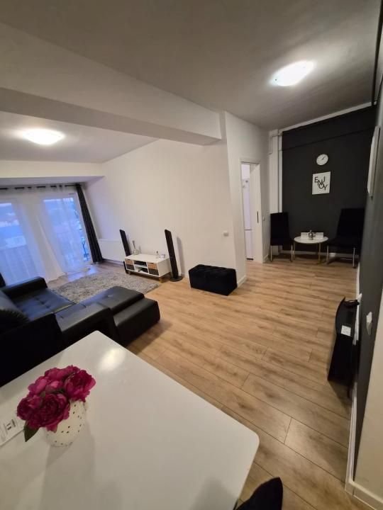 Apartament o camera, 44 mp, parcare, zona Mega Image, Floresti! – fotografia 1 din 8