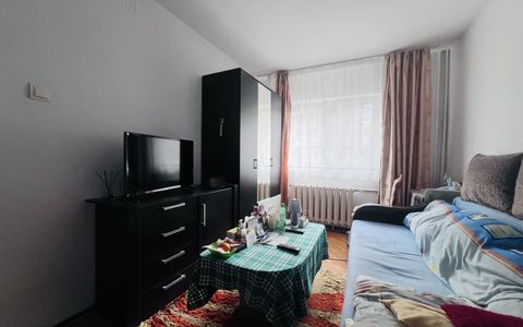 Apartament 2 camere, semidecomandat, 60 mp, parter, zona Lipovei