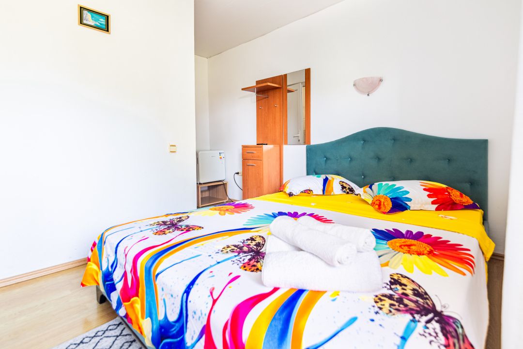 Pensiune cu 18 camere in Costinesti , investitie cu randament de 8% – fotografia 16 din 25