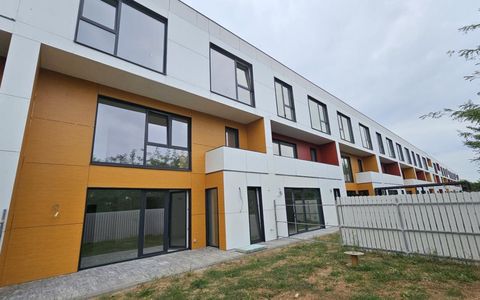 5-Room Townhouse | 206 sqm | Lake View | h4l THE VILLAGE – Pipera