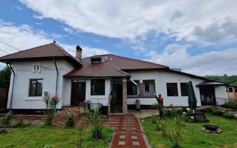 Casă cu piscină de vânzare – Răzvad, Dâmbovița