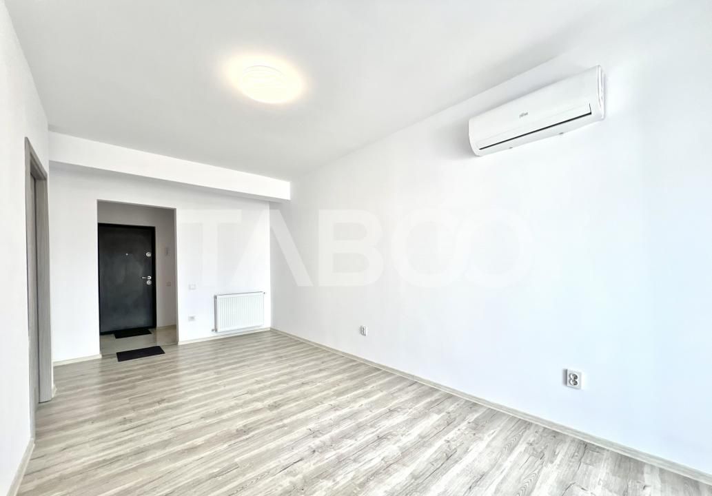 Garsoniera de vanzare in Floresti bloc nou cu balcon si dressing – fotografia 1 din 10