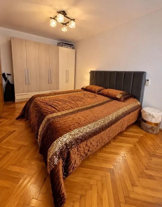 3 camere | centrala proprie | mobilat si utilat | zona excelenta | decomandat | – fotografia 1 din 8