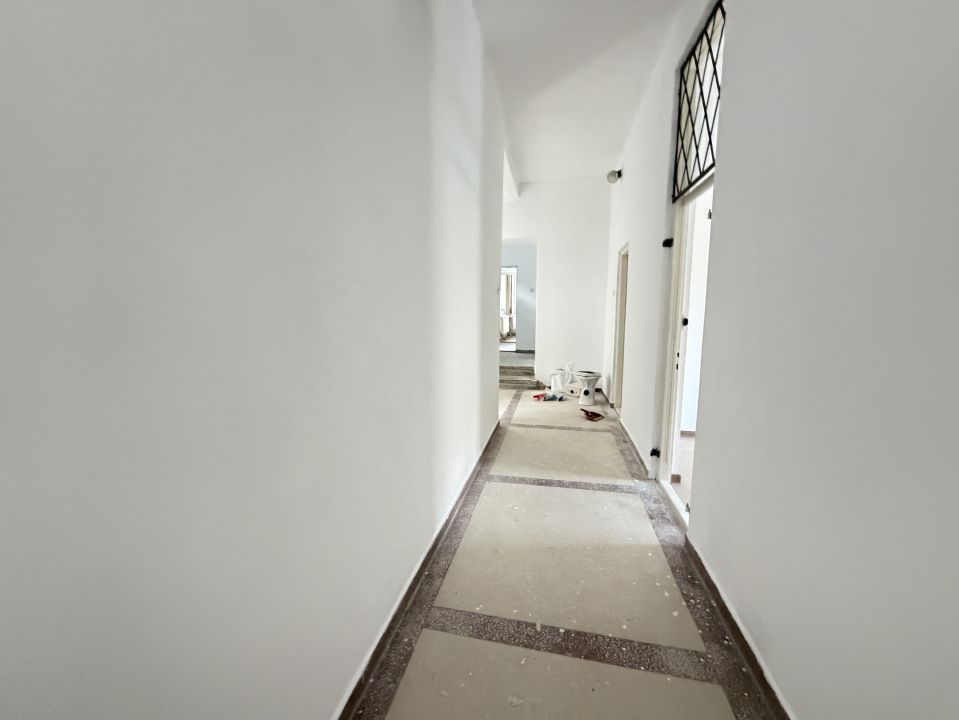 Camera Birou de Inchiriat cu acces si Parcari CENTRU UltraCentral Alba Iulia – fotografia 18 din 24