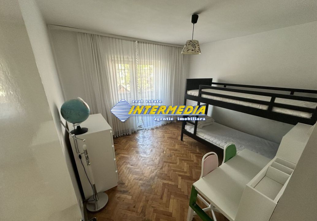 De Vanzare Apartament 4 camere decomandat 83 mp etaj 1 finisat complet – fotografia 13 din 14