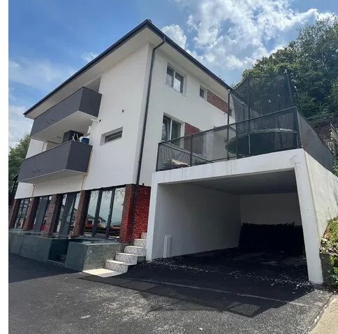 Casă individuală cuplată ultrafinisată, Florești, str. Teilor, 175 mp utili – fotografia 1 din 8