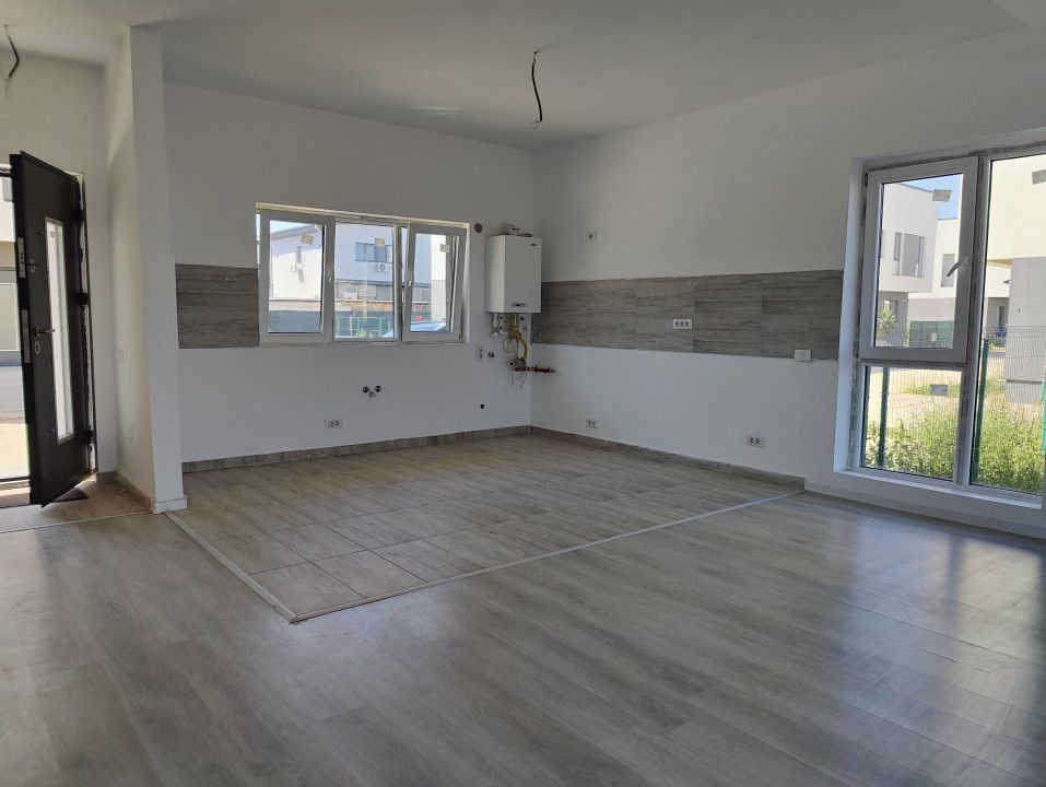 Casa 114 mpu, 260 mp curte , 2 locuri de parcare, complex cu circuit inchis – fotografia 16 din 22