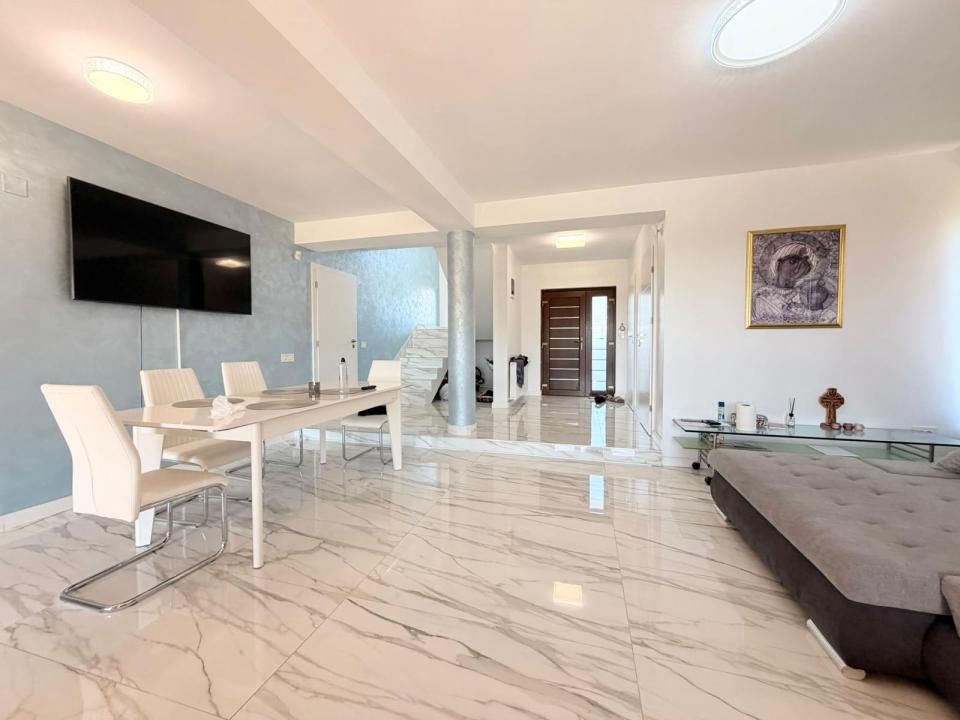 Casa Individuala mobilata cu 5 camere + terasa 75mp - Mosnita Noua – fotografia 2 din 13