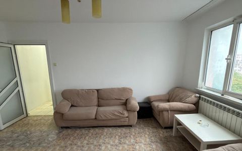 Apartament 2 camere de vânzare în Tomis Nord – semidecomandat, centrală proprie