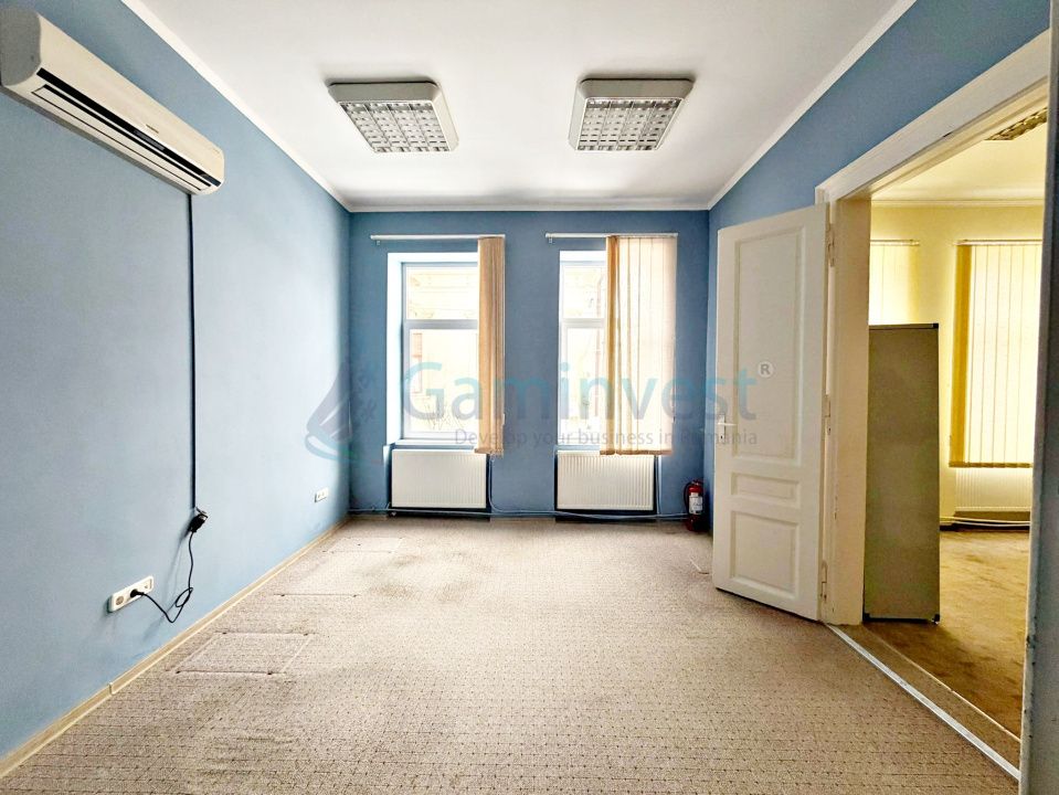 Spatiu de birou de inchiriat , 4 incaperi , zona centrala, Oradea – fotografia 1 din 7