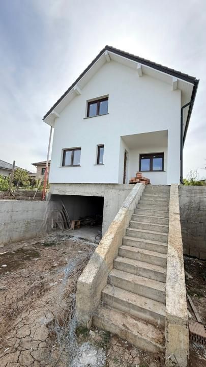 Casa individuala Jucu de Sus, garaj+2parcari, 3 dormitoare, 3 bai, gradina – fotografia 4 din 14