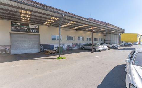 Hală 664 mp cu showroom, lift marfă și 15 parcări Brașov