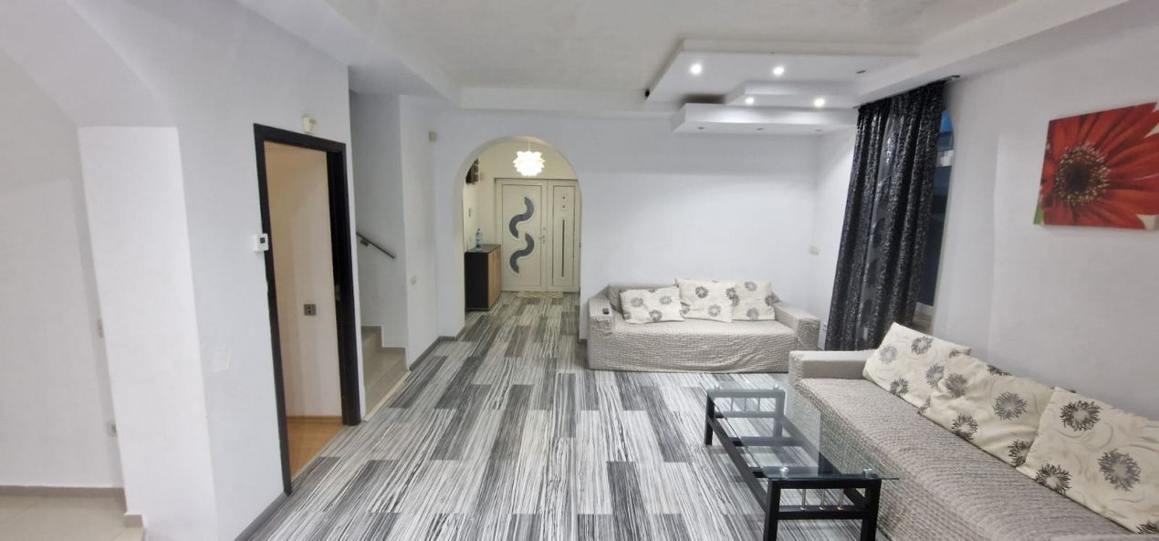 Pensiune cu 10 camere de vanzare in zona Mamaia-Sat - LIDL – fotografia 9 din 31