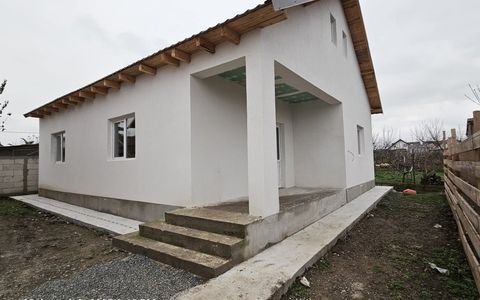 Casa in zona centrala a loc. Lumina, comision 0%