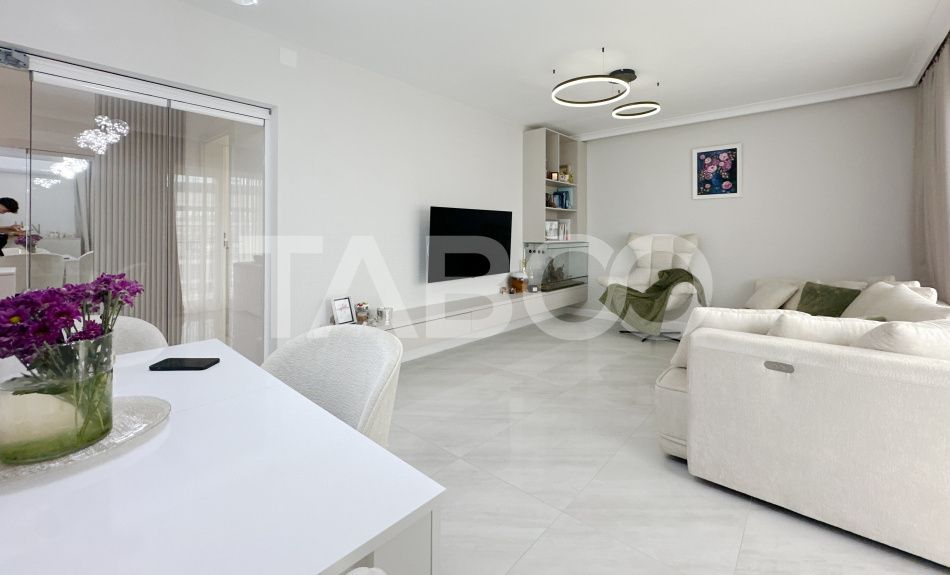 Apartament cu 2 camere de vanzarem si parcare in Cartier Soporului – fotografia 1 din 12