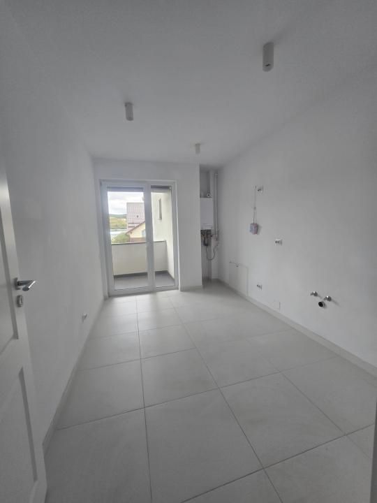 Apartament de închiriat, locuință / birou / spațiu comercial | Eroilor – fotografia 2 din 9