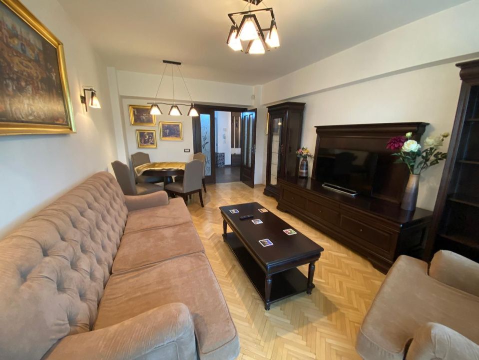 Apartament 2 camere Blv Unirii | 75mp| Renovat-Mobilat-Utilat | Vedere Bulevard – fotografia 1 din 16