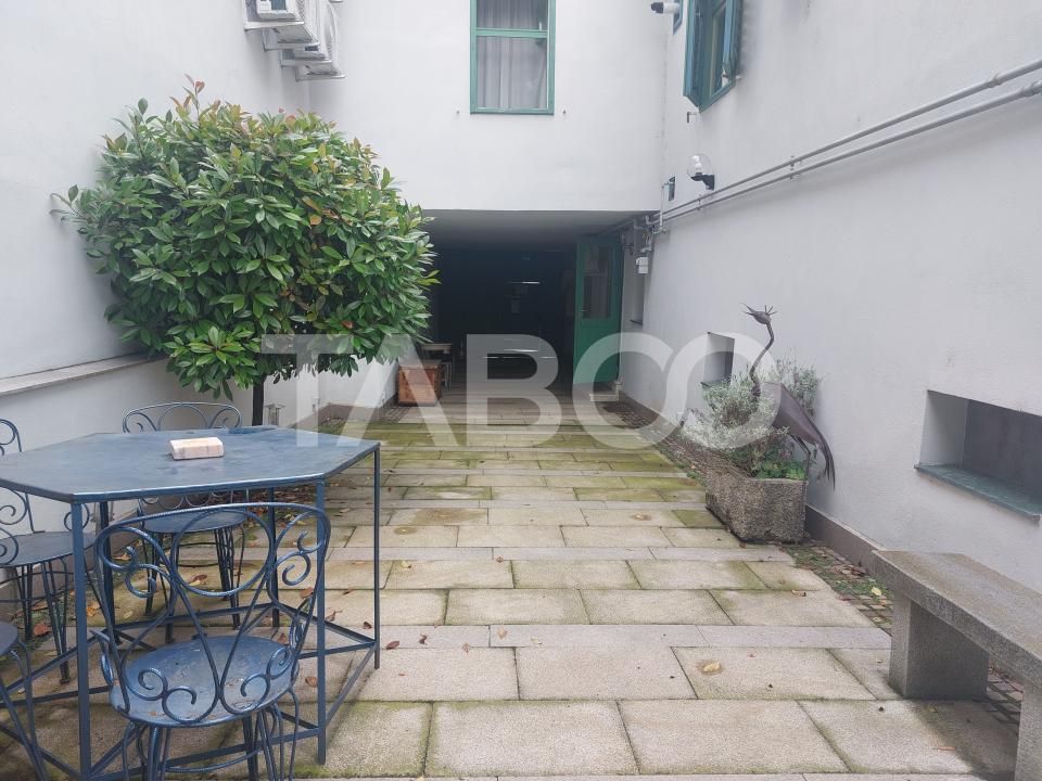 Casa cu 6 apartamente individuale gradina 253 mp langa mall Cisnadie – fotografia 37 din 39