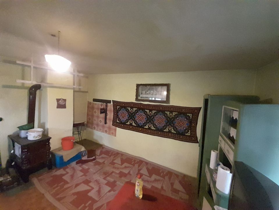 Casa traditionala cu anexe si gradina,Zona Nasaud – fotografia 5 din 21