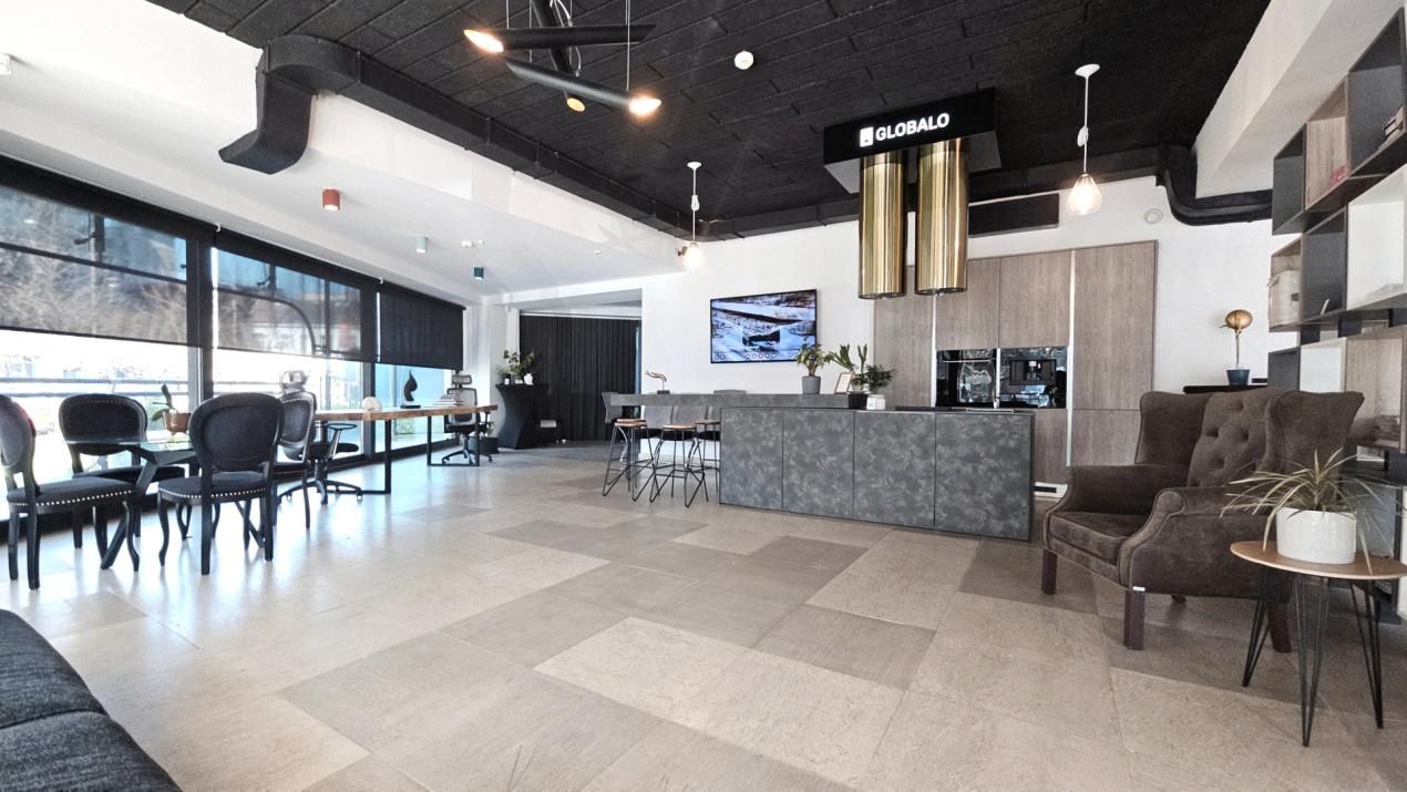 Comercial Premium | Showroom | Ultracentral | Corneliu Coposu – fotografia 10 din 25