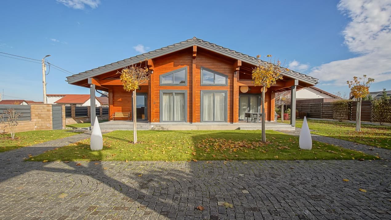 De vânzare casă din Pin Nordic Lamelar Stratificat în Sânpetru – fotografia 1 din 38