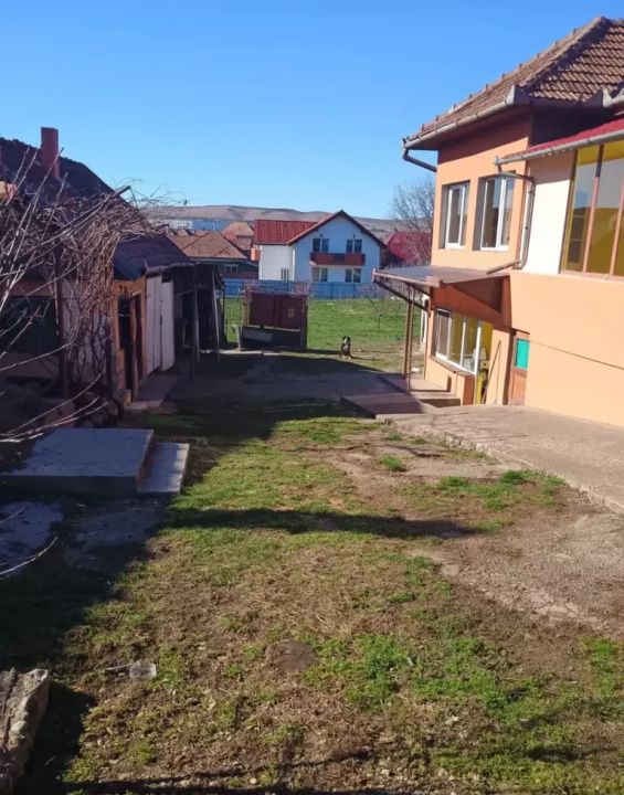 Casa finisată și mobilată, teren 1440 mp, zona Penny-Apahida – fotografia 4 din 4