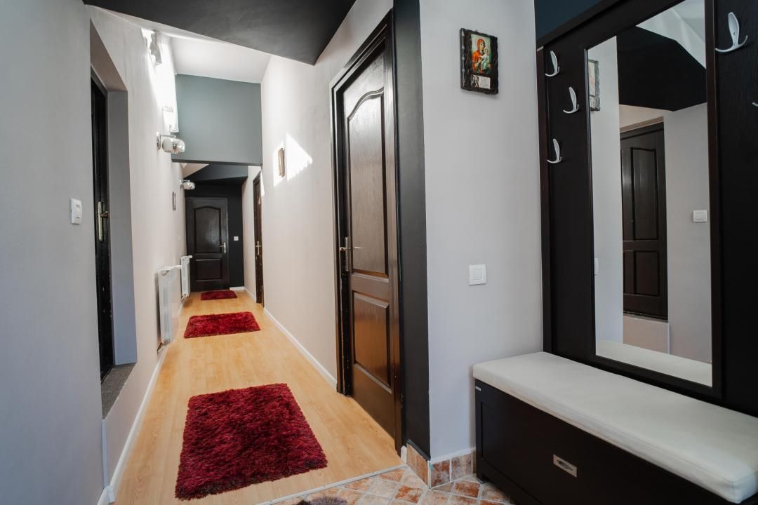 Vilă Grandioasă 650 mp+Spațiu Comercial 110 mp Tătărași Teren 968 mp – fotografia 13 din 20