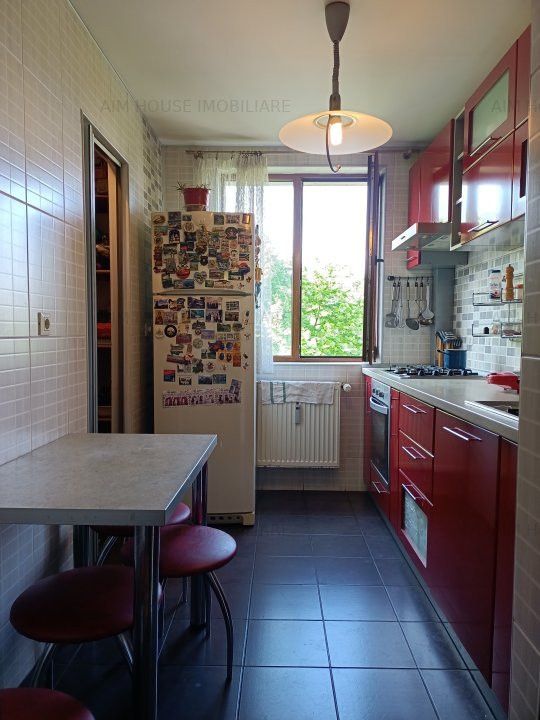 Drumul Taberei-Metrou Valea Ialomitei-Ap. 4 cam.+boxa-vanzare/inchiriere – fotografia 4 din 11