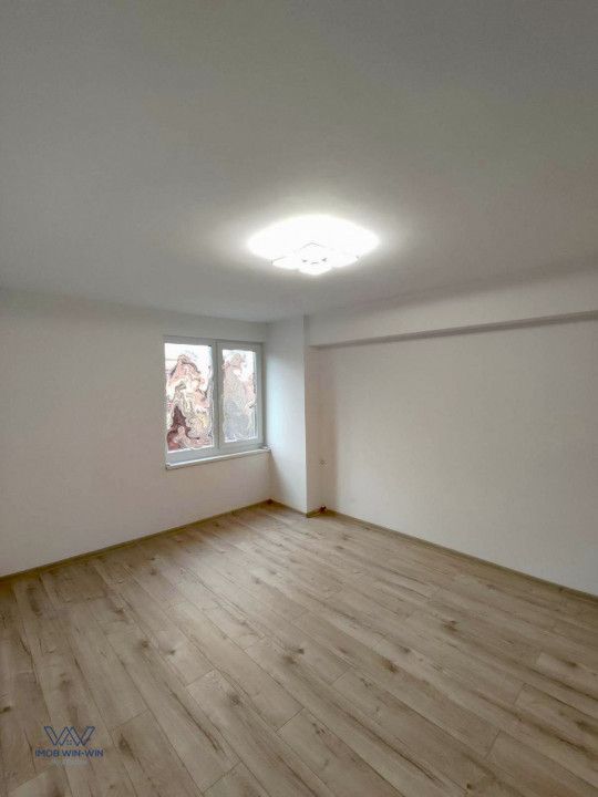 De vânzare Apartament Ultracentral Pitești – fotografia 2 din 7