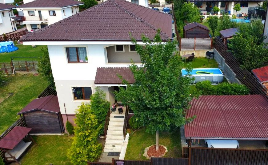 Casă individuală de vânzare în Dezmir — complet mobilată și utilată – fotografia 1 din 14