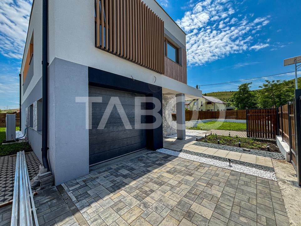 Casa premium de vanzare in Sannicoara cu piscina si curte generoasa – fotografia 3 din 10