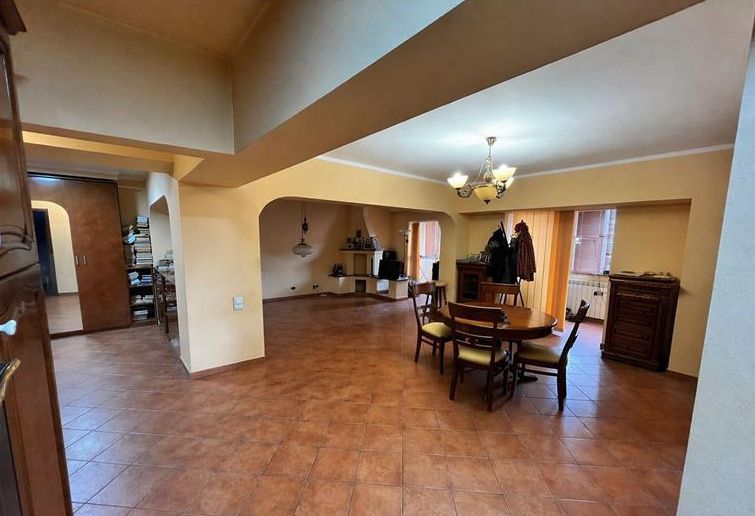 Apartament 2 camere -98,6mp- 9 minute de mers pana la metrou Piata  Muncii – fotografia 1 din 5